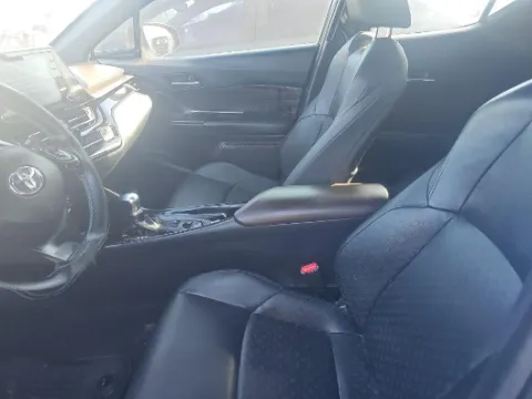 More photos of 2019 Toyota C-HR Limited at Gulliver Auto Group, TX