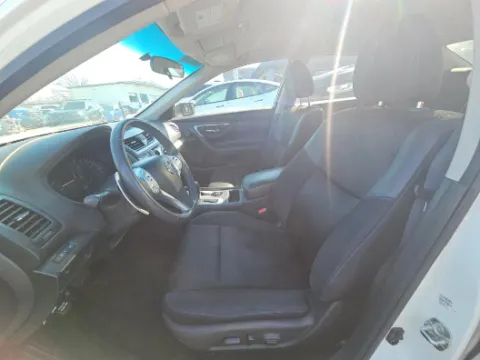 More photos of 2017 Nissan Altima 2.5 SR at Gulliver Auto Group, TX