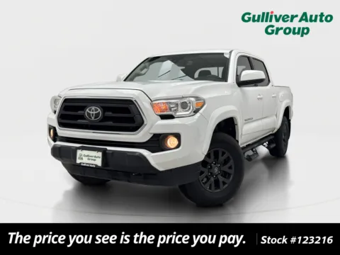 White 2020 Toyota Tacoma SR5 for sale in Plano, TX