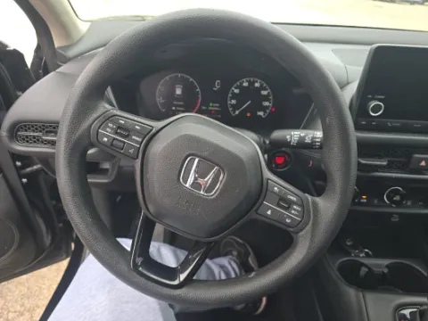 More photos of 2023 Honda HR-V LX at Gulliver Auto Group, TX