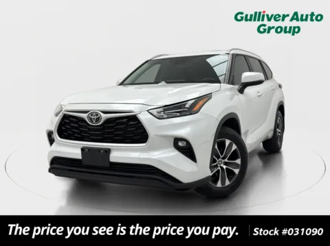 White 2023 Toyota Highlander XLE for sale in Plano, TX
