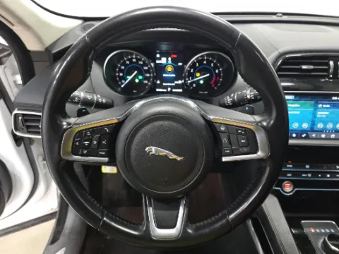 More photos of 2020 Jaguar F-PACE 30t Prestige at Gulliver Auto Group, TX