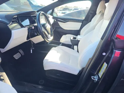 More photos of 2017 Tesla Model X 100D at Gulliver Auto Group, TX