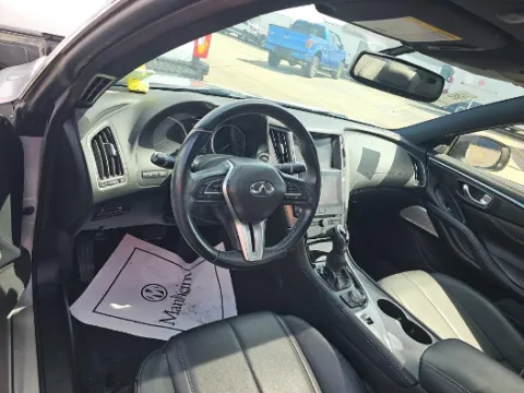 More photos of 2018 INFINITI Q60 3.0t LUXE at Gulliver Auto Group, TX