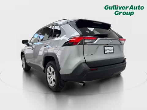 More photos of 2021 Toyota RAV4 LE at Gulliver Auto Group, TX
