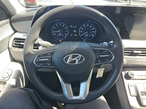 More photos of 2021 Hyundai Palisade SE at Gulliver Auto Group, TX