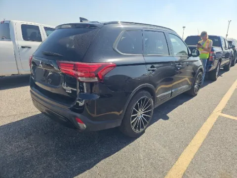 Another view of 2020 Mitsubishi Outlander LE for sale in Plano, TX at Gulliver Auto Group