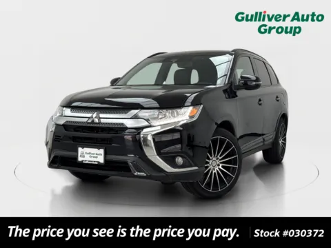 Black 2020 Mitsubishi Outlander LE for sale in Plano, TX