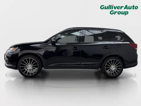 More photos of 2020 Mitsubishi Outlander LE at Gulliver Auto Group, TX