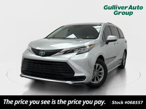 Silver 2021 Toyota Sienna LE for sale in Plano, TX