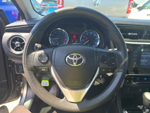 More photos of 2019 Toyota Corolla LE at Gulliver Auto Group, TX