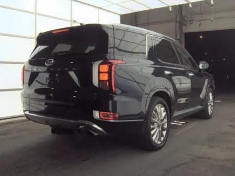 Photos of 2020 Hyundai Palisade Limited for sale in Plano, TX at Gulliver Auto Group