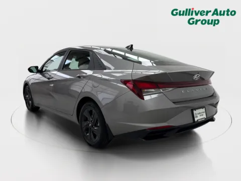 More photos of 2022 Hyundai Elantra SEL at Gulliver Auto Group, TX