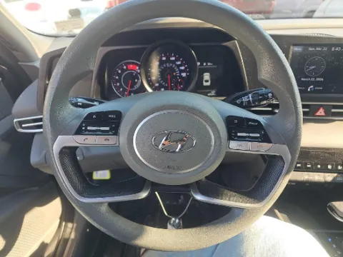 More photos of 2022 Hyundai Elantra SEL at Gulliver Auto Group, TX