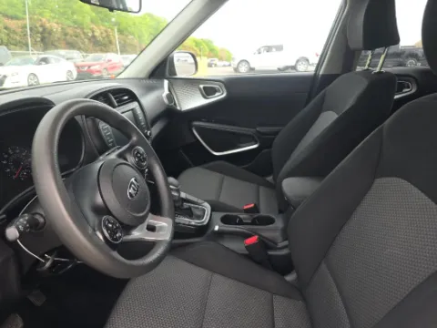 More photos of 2021 Kia Soul LX at Gulliver Auto Group, TX