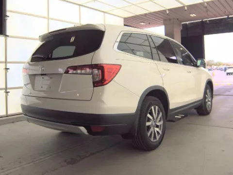 Photos of 2019 Honda Pilot EX-L for sale in Plano, TX at Gulliver Auto Group
