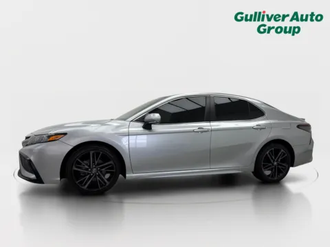 Photos of 2022 Toyota Camry SE for sale in Plano, TX at Gulliver Auto Group