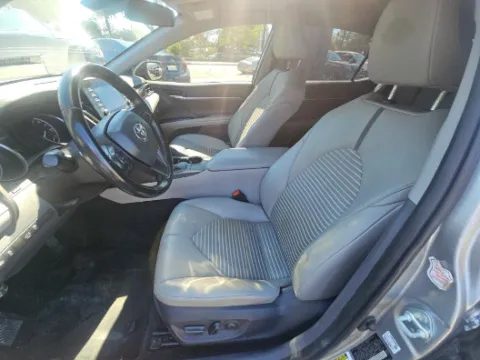 More photos of 2022 Toyota Camry SE at Gulliver Auto Group, TX