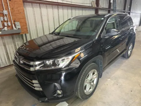 Black 2018 Toyota Highlander Limited for sale in Plano, TX