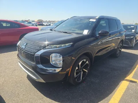 Black 2022 Mitsubishi Outlander SEL for sale in Plano, TX