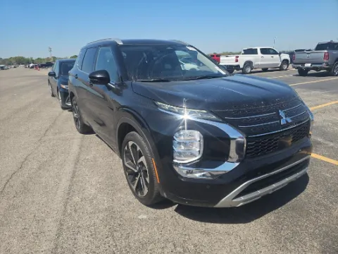 Another view of 2022 Mitsubishi Outlander SEL for sale in Plano, TX at Gulliver Auto Group