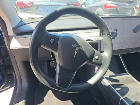 More photos of 2018 Tesla Model 3 Long Range at Gulliver Auto Group, TX