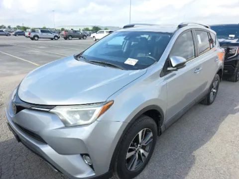 Silver 2018 Toyota RAV4 XLE for sale in Plano, TX
