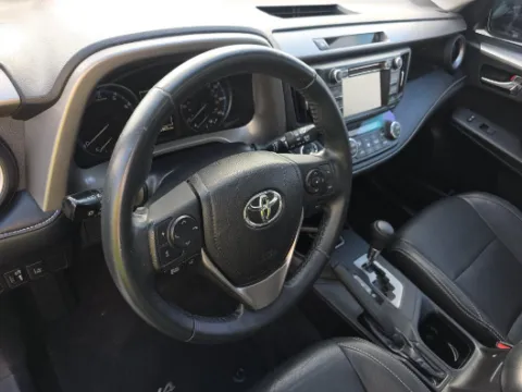 More photos of 2018 Toyota RAV4 XLE at Gulliver Auto Group, TX