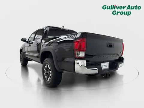 More photos of 2017 Toyota Tacoma TRD Off-Road at Gulliver Auto Group, TX