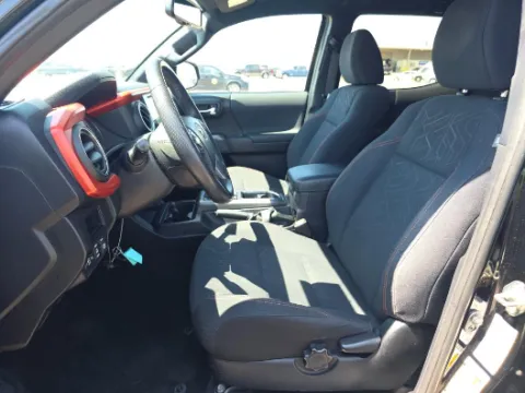 More photos of 2017 Toyota Tacoma TRD Off-Road at Gulliver Auto Group, TX