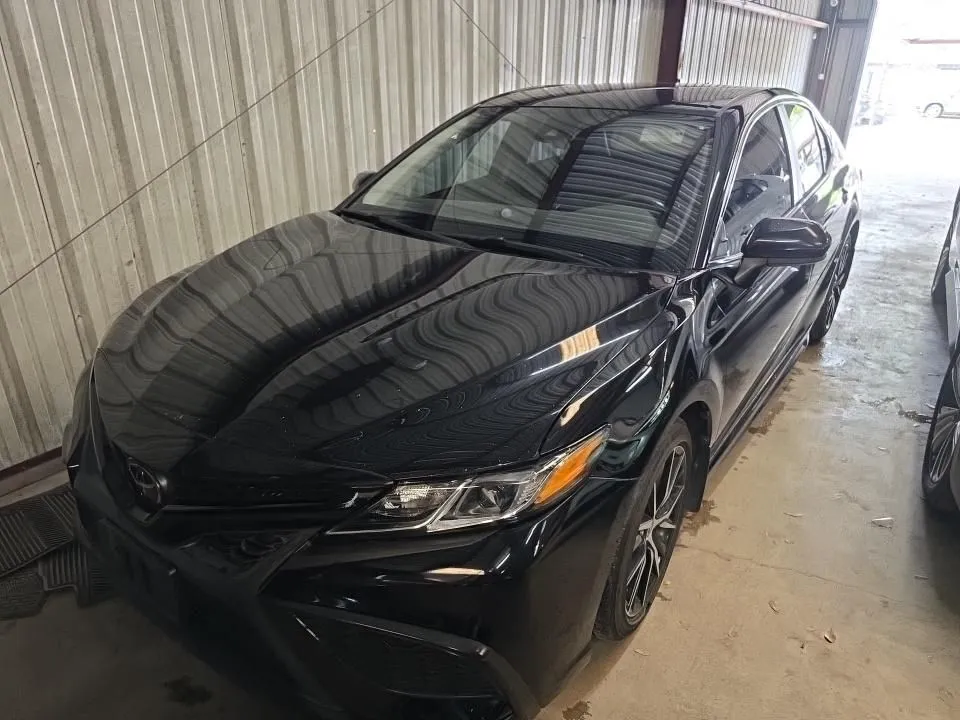 Black 2021 Toyota Camry SE for sale in Plano, TX