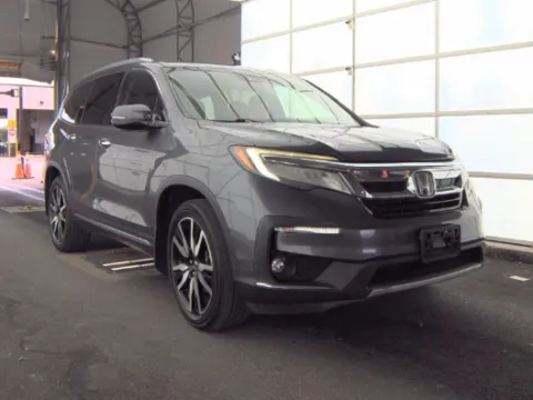 Another view of 2019 Honda Pilot Touring for sale in Plano, TX at Gulliver Auto Group
