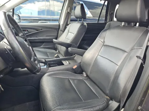 More photos of 2019 Honda Pilot Touring at Gulliver Auto Group, TX