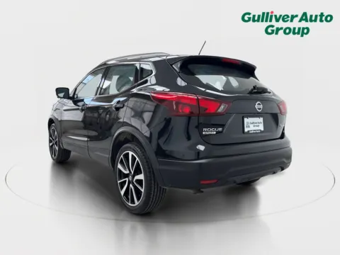 More photos of 2018 Nissan Rogue Sport SL at Gulliver Auto Group, TX