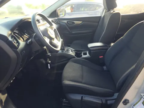 More photos of 2022 Nissan Rogue Sport S at Gulliver Auto Group, TX