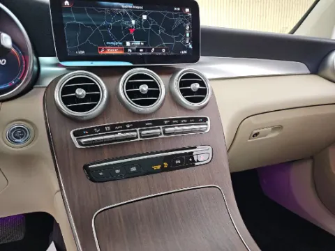 More photos of 2020 Mercedes-Benz GLC 300 at Gulliver Auto Group, TX