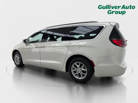 More photos of 2021 Chrysler Pacifica Touring at Gulliver Auto Group, TX