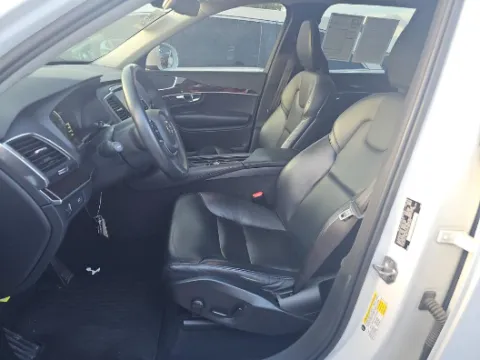 More photos of 2019 Volvo XC90 T5 Momentum at Gulliver Auto Group, TX