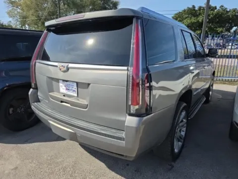 Photos of 2019 Cadillac Escalade Luxury for sale in Plano, TX at Gulliver Auto Group