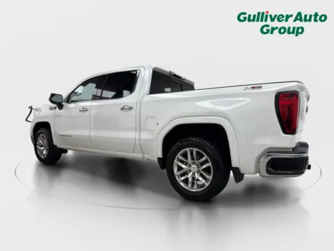 More photos of 2022 GMC Sierra 1500 Limited SLT at Gulliver Auto Group, TX