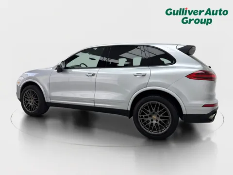 More photos of 2017 Porsche Cayenne Platinum Edition at Gulliver Auto Group, TX