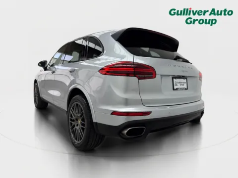 More photos of 2017 Porsche Cayenne Platinum Edition at Gulliver Auto Group, TX