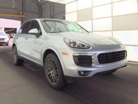 Another view of 2017 Porsche Cayenne Platinum Edition for sale in Plano, TX at Gulliver Auto Group