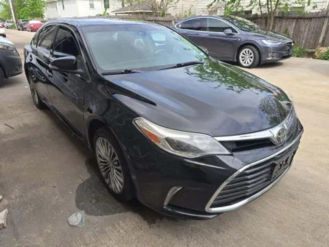 More photos of 2016 Toyota Avalon Limited at Gulliver Auto Group, TX