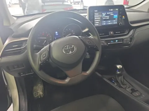 More photos of 2020 Toyota C-HR LE at Gulliver Auto Group, TX
