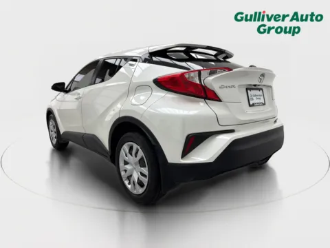 More photos of 2020 Toyota C-HR LE at Gulliver Auto Group, TX