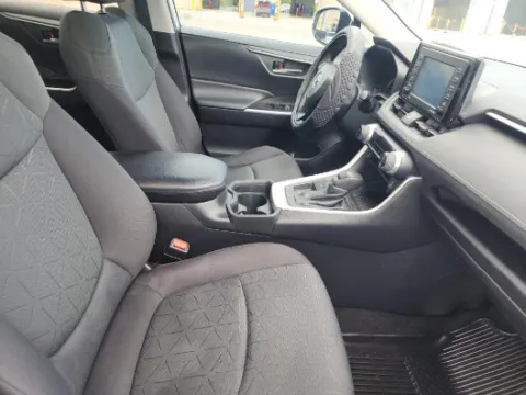 More photos of 2021 Toyota RAV4 XLE at Gulliver Auto Group, TX