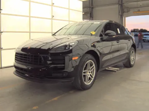 Black 2021 Porsche Macan for sale in Plano, TX