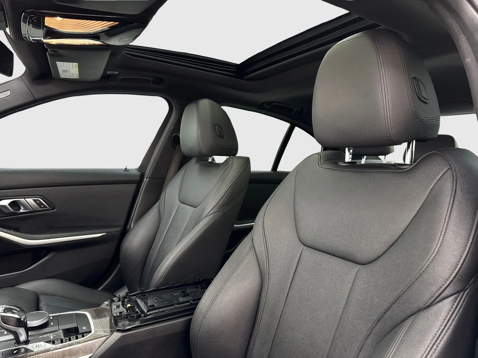 2020 BMW 3 Series 330i - Photo 15