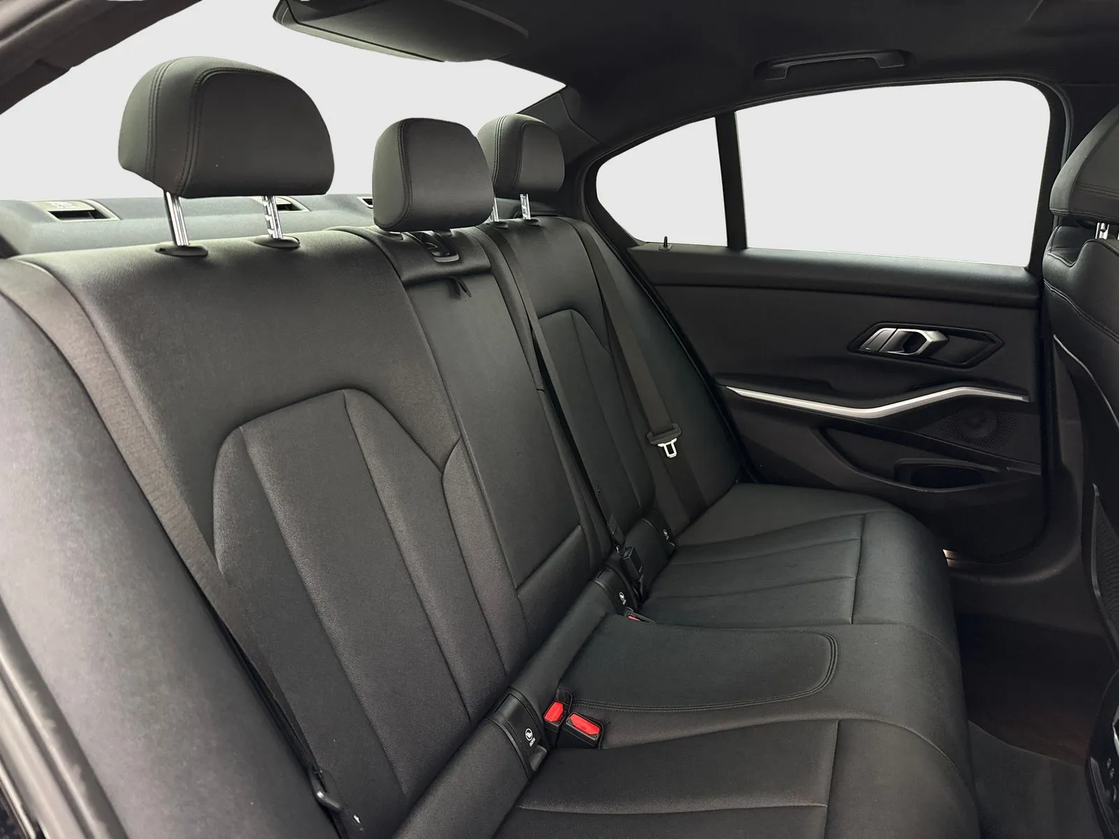 2020 BMW 3 Series 330i - Photo 39